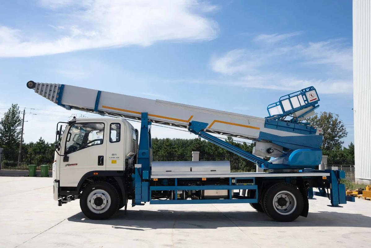 上饶信州云梯上料车租赁费用