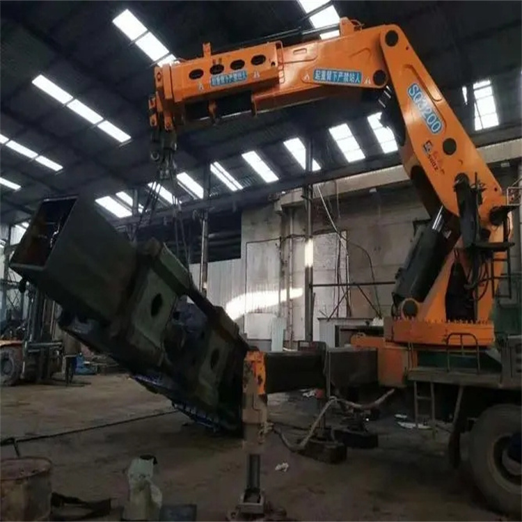 上饶信州200吨折臂吊出租